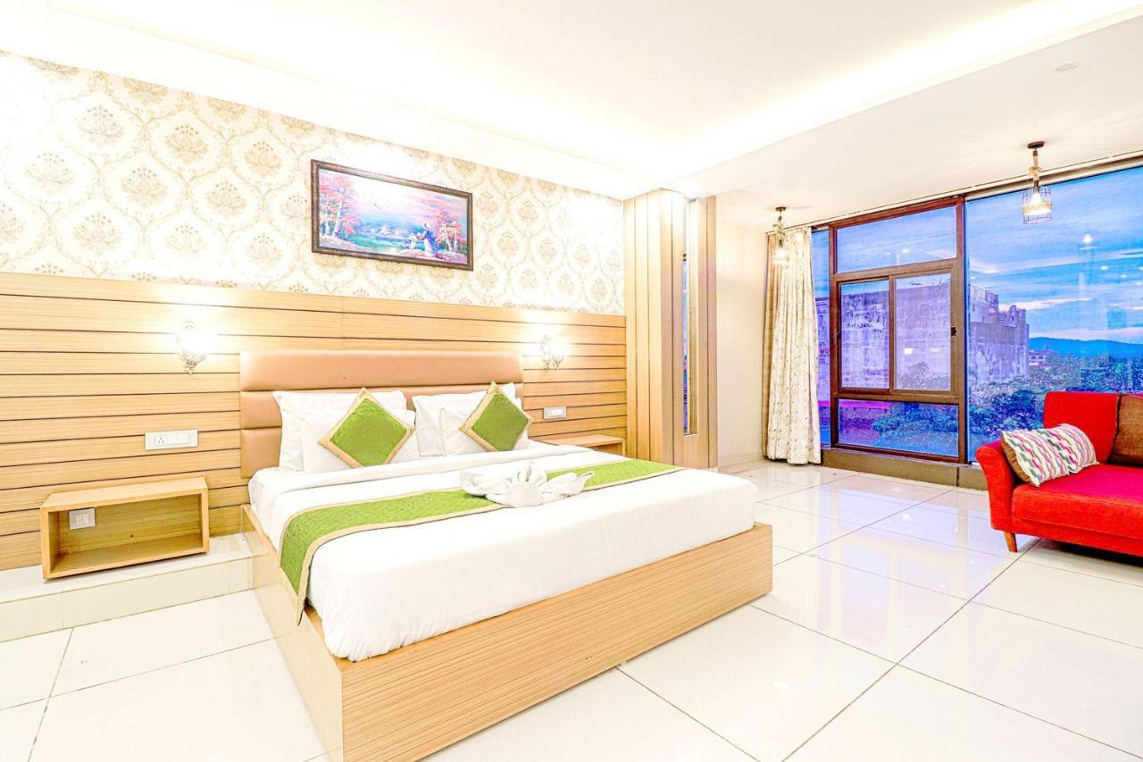 The Glory Hotel Дехрадун Экстерьер фото