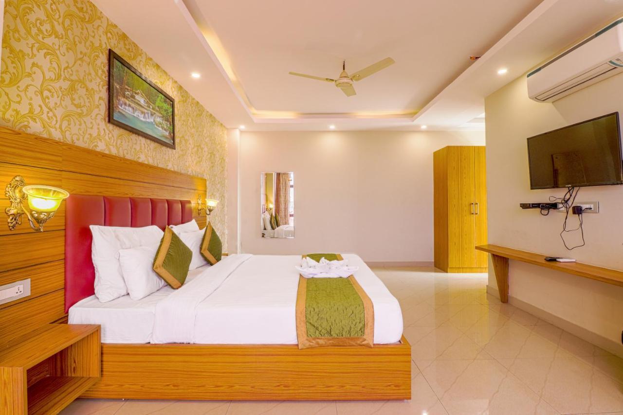 The Glory Hotel Дехрадун Экстерьер фото